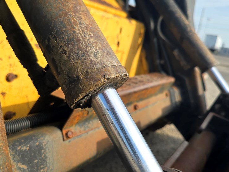 new-holland-lx665-turbo-image-37