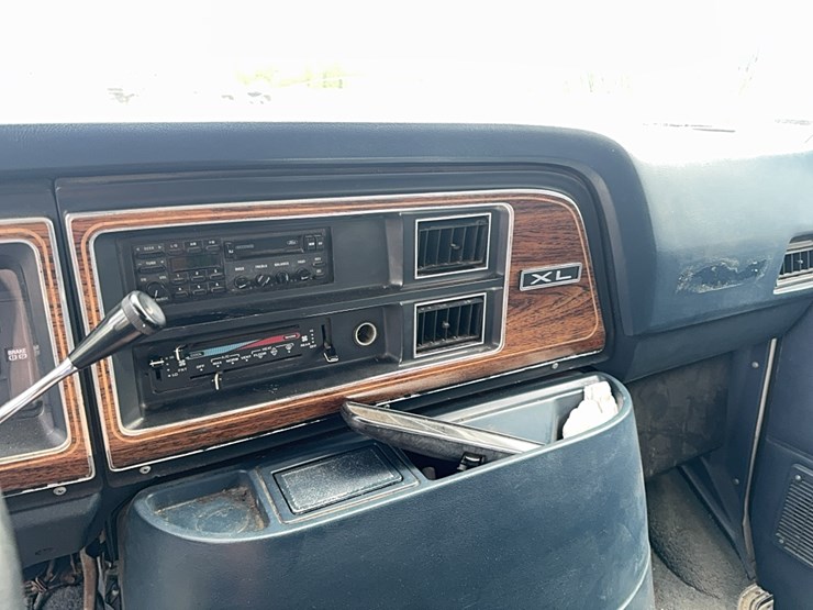 1990-ford-club-wagon-xl-image-8