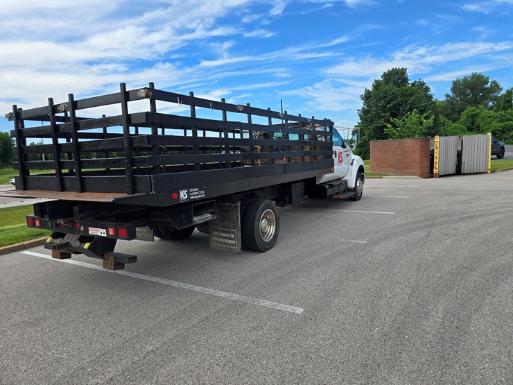 2004-ford-f650-image-26