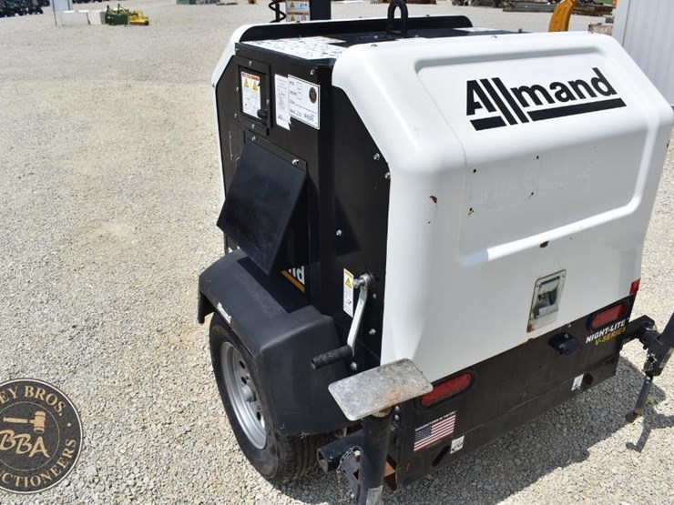 2019-allmand-bros-night-lite-v-series-image-19