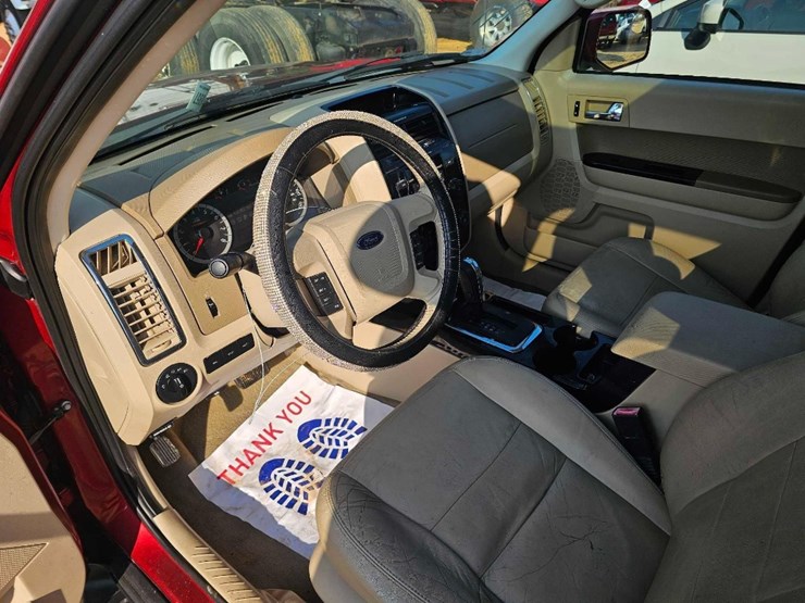 2012-ford-escape-image-6