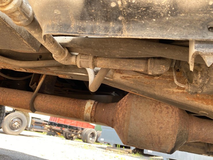 2003-ford-f550-image-25