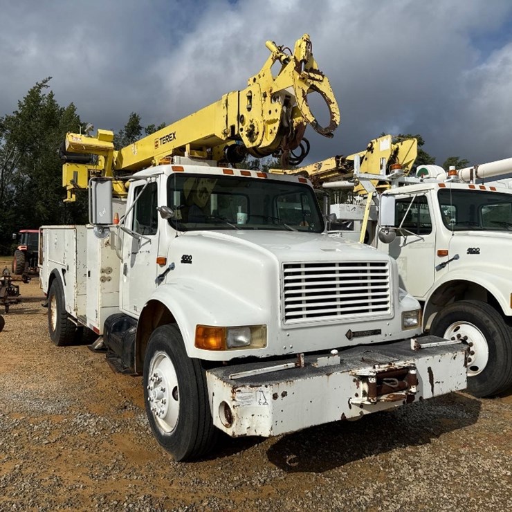 1999 INTERNATIONAL 4700
