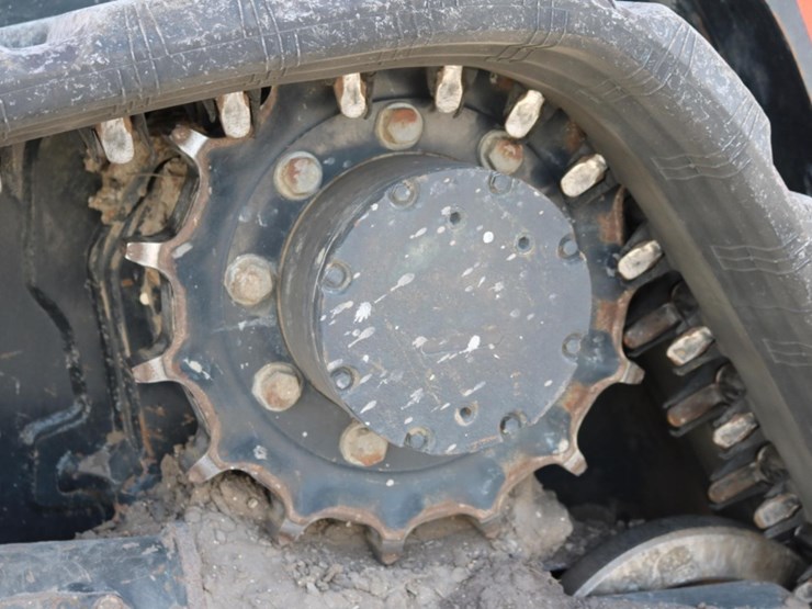 kubota-svl65-2-image-13