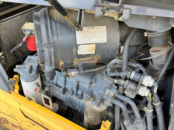 komatsu-dozer-image-15