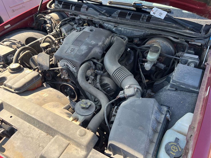 2003-ford-crown-victoria-image-21