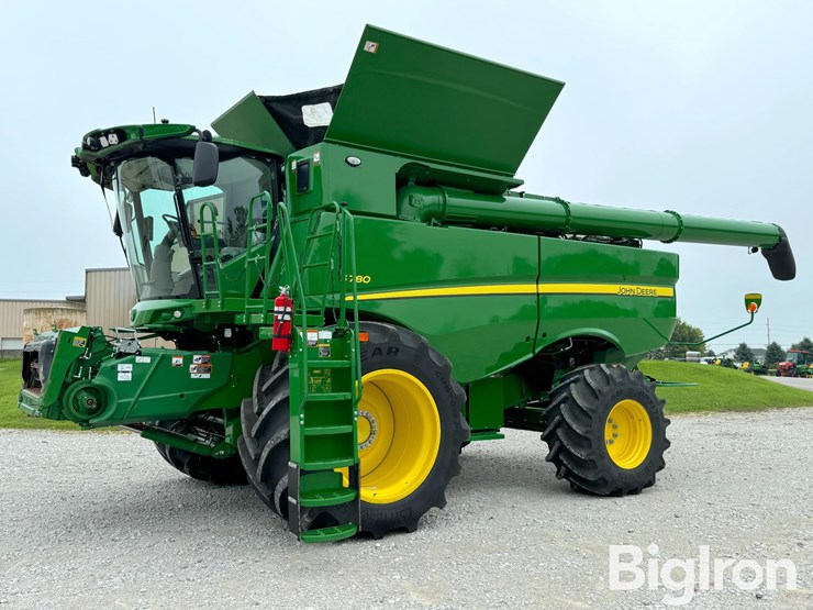 2023-john-deere-s780-image-1