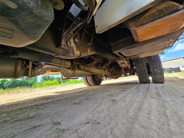 2018-dodge-ram-5500-image-26
