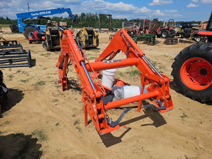kubota-la1154-image-1