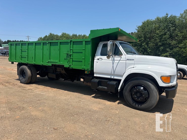 1999-ford-f800-image-1