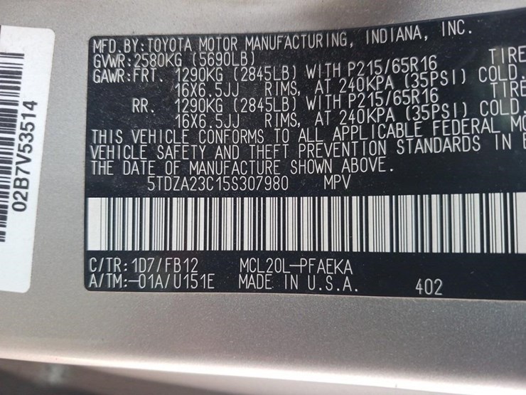2005-toyota-sienna-image-4