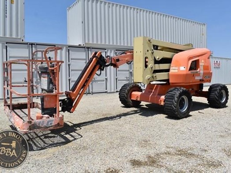 2016-jlg-450aj-image-3