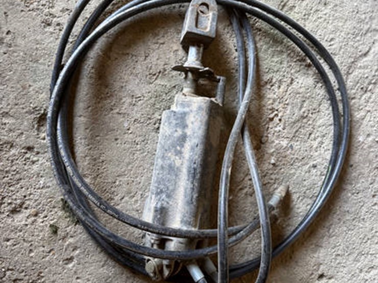 #1403-•-jd-black-hd-cylinder-image-2