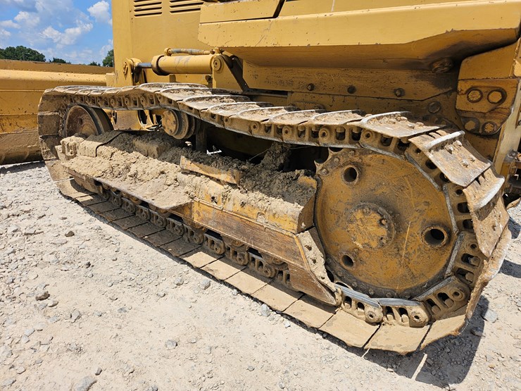 caterpillar-d4c-image-45