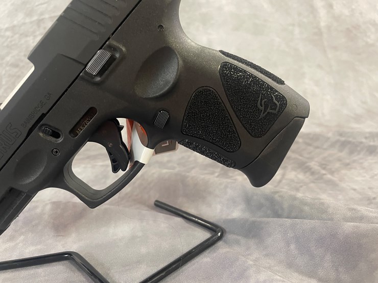 #4354-•-taurus-g3c-9mm-luger-pistol,-sn:-aek785512-image-17