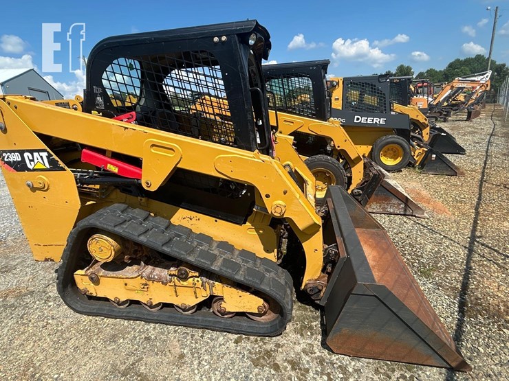 caterpillar-239d-image-1