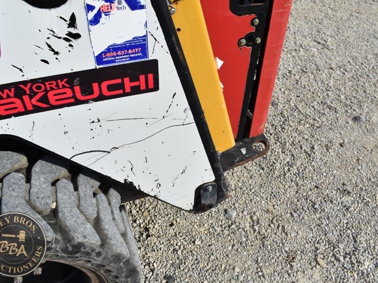 2017-takeuchi-ts50v-image-27