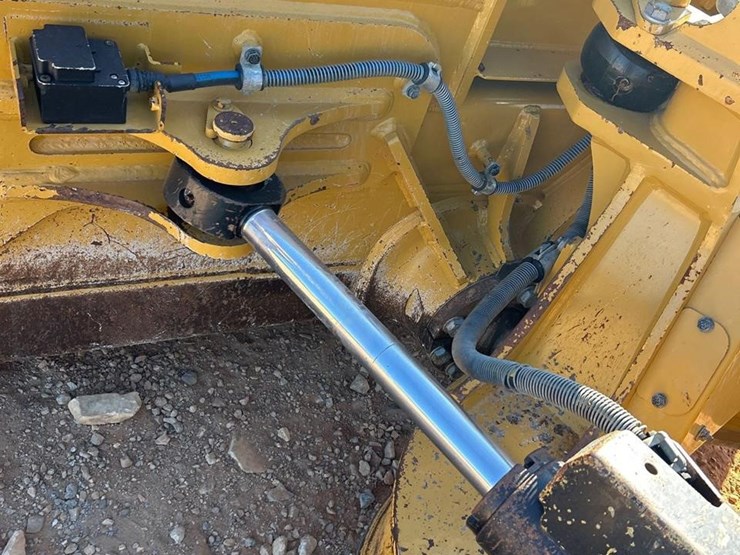 2018-caterpillar-d6n-xl-image-10