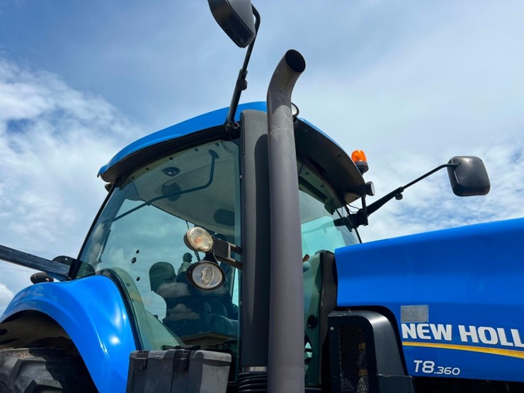 2014-new-holland-t8.360-image-19