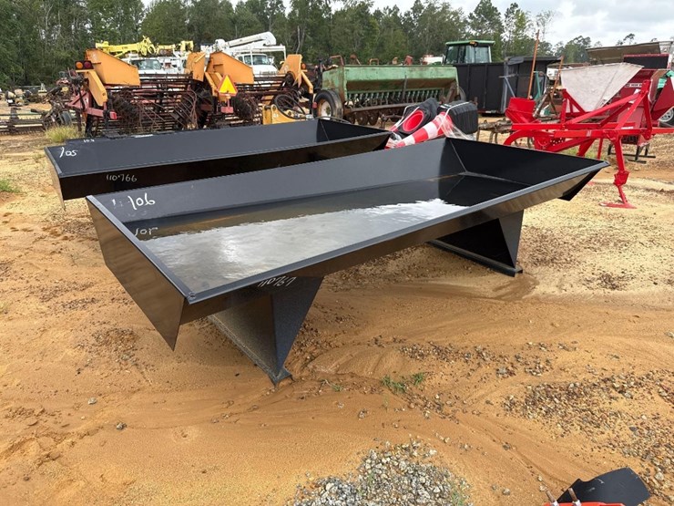 106---metal-feed-bunk-4'-x-9'-image-1