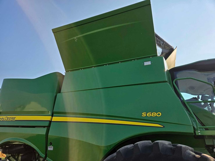 2015-john-deere-s680-image-14