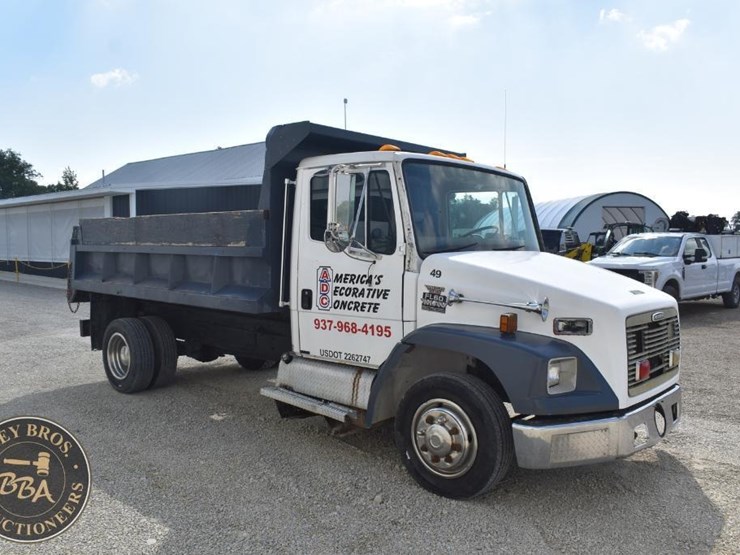 1999-freightliner-fl60-image-15