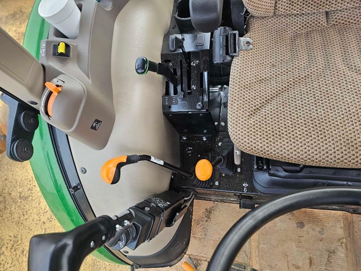 john-deere-5075e-image-7