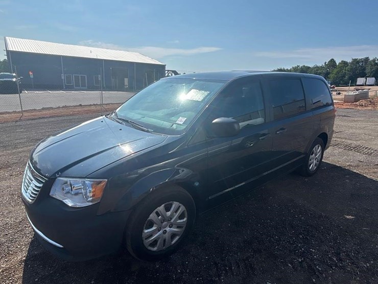 2013-dodge-grand-caravan-image-1