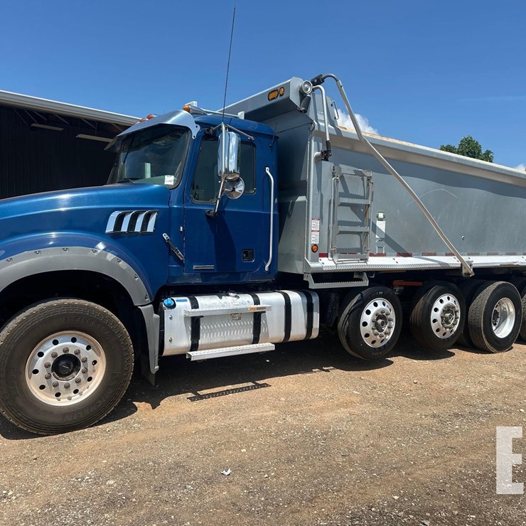 2021 MACK GRANITE 64FR