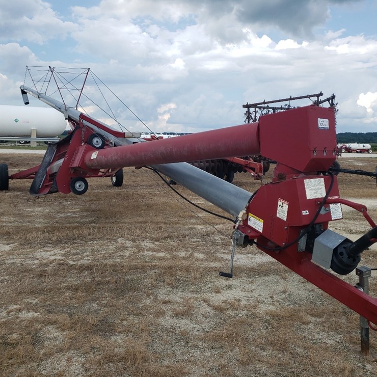 2008 Mayrath Auger - 10" x 72' swingway