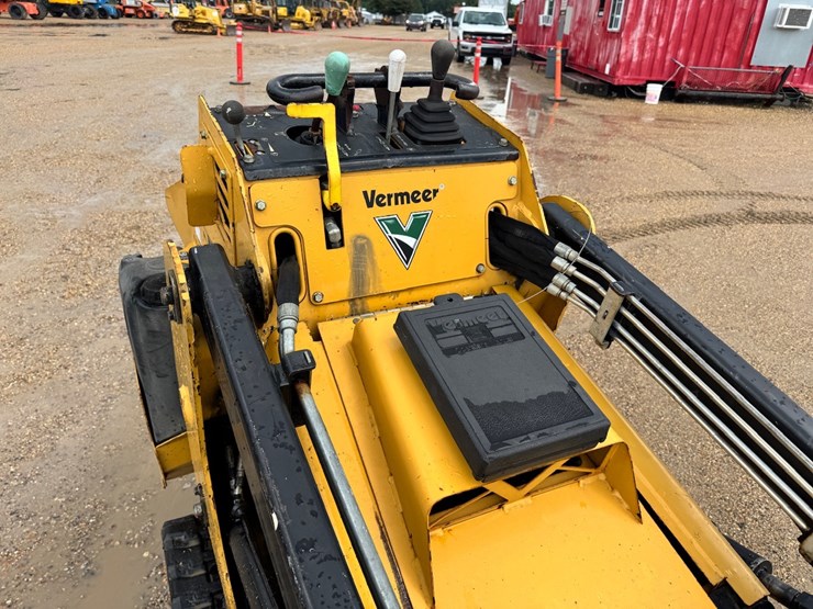 #22501-•-2016-vermeer-5725t-compact-loader-image-9