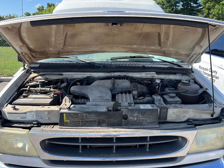 2002-ford-e250-image-24
