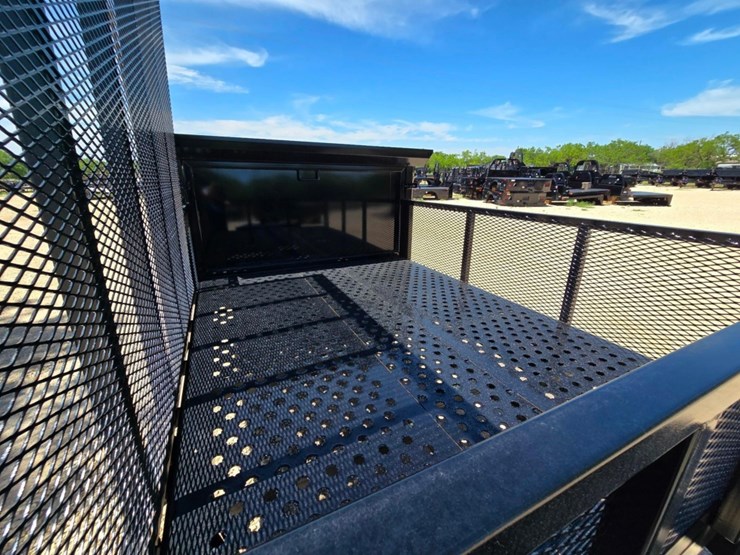 2024-bcl-fabrication-landscape-dump-trailer---heavy-duty-utility-trailer-for-mulch-debris-hauling-image-28