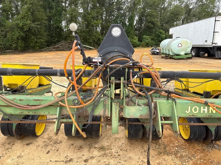 john-deere-6-image-8