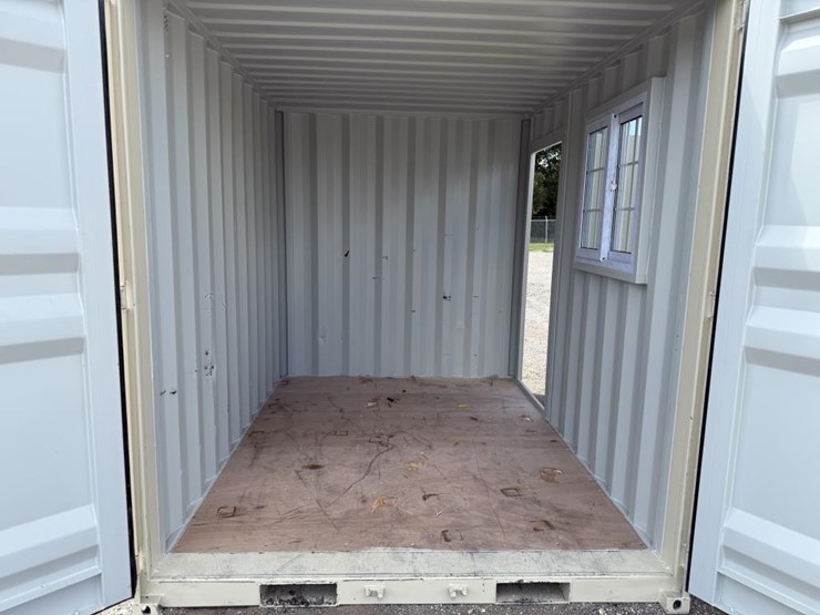 #135-•-11-ft-conex/-shipping-container---one-trip-image-13