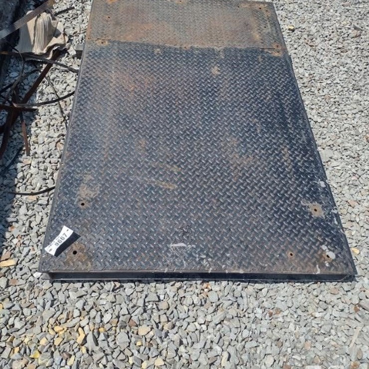 TRUCK BED