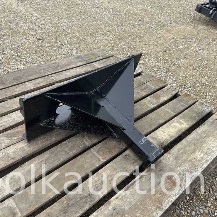 112 - MINI UNIVERSAL ATTACH. SKID STEER TRAILER MOVER