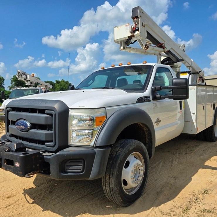 2014 FORD F550