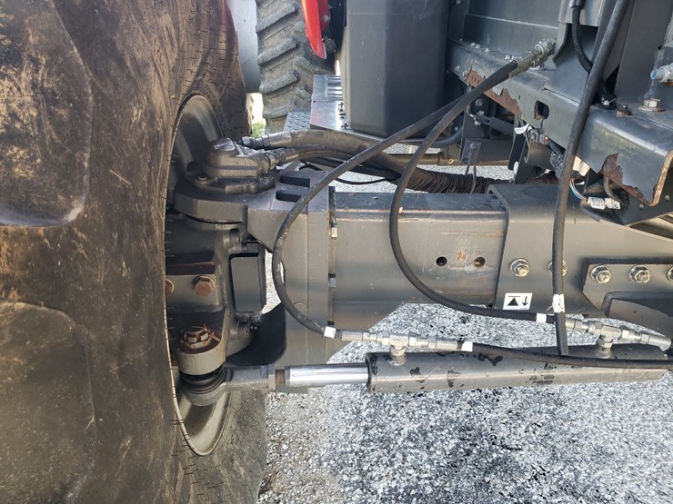 2015-massey-ferguson-9545-image-11