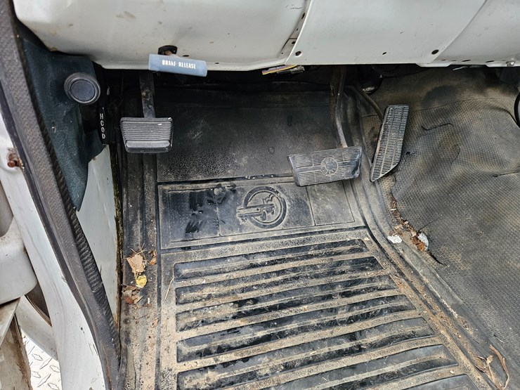 1985-gmc-3500-image-43