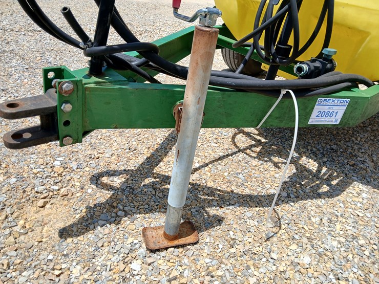 #20861-•-300-gallon-pull-type-sprayer-[pump-missing]-image-11