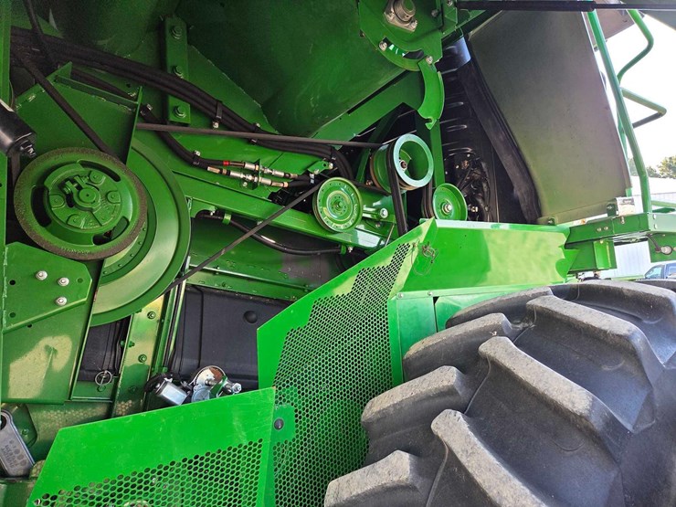 2015-john-deere-s680-image-26