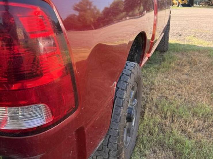 2012-dodge-ram-2500-image-17