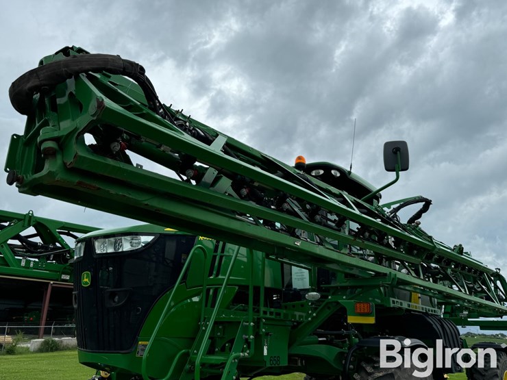 2018-john-deere-r4038-image-15
