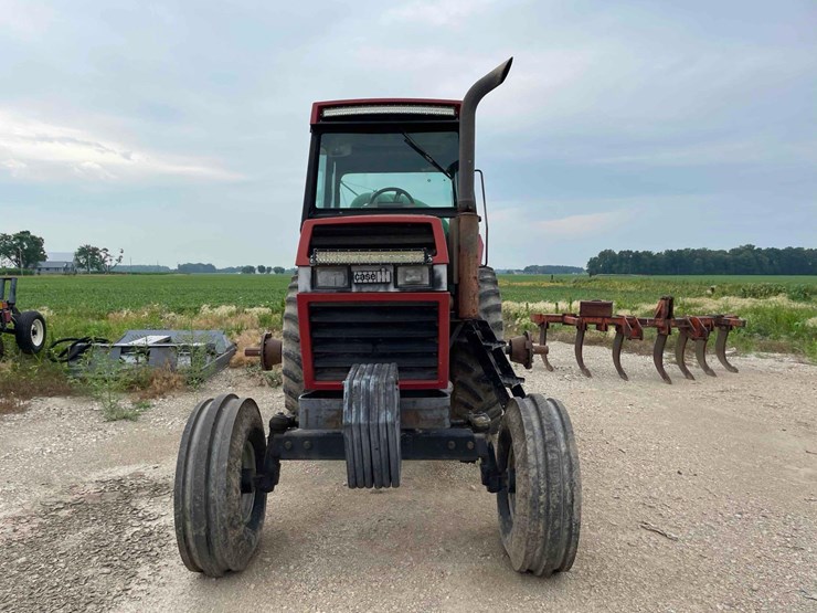 case-2294-tractor-image-2