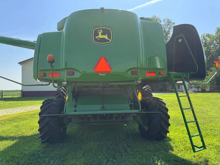 2010-john-deere-2010-image-44