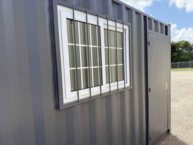 #134-•-12-ft-conex/-shipping-container---one-trip-image-3