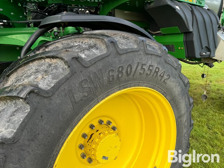 2019-john-deere-r4038-image-16