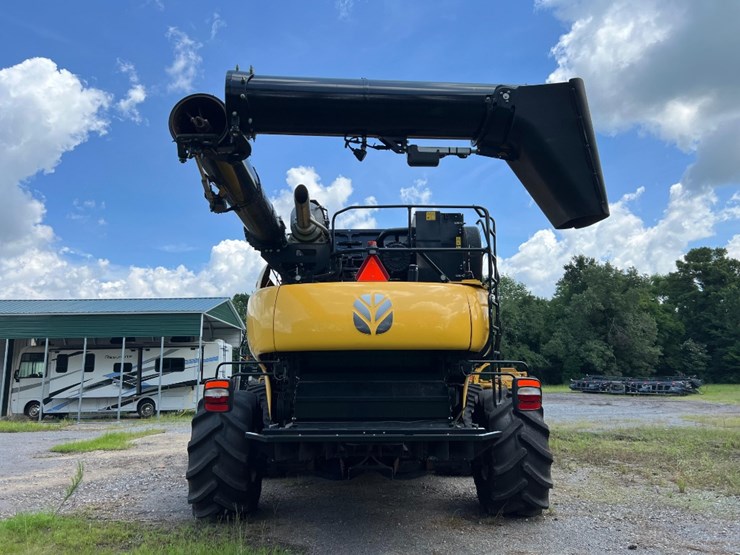 2023-new-holland-cr10.90-image-6