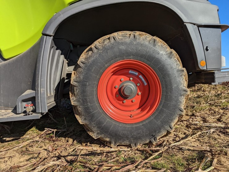 2017-claas-jaguar-860-image-4